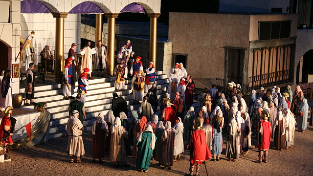 branson passion play scene