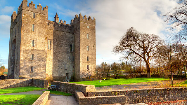 bunratty castle co clare ireland 1