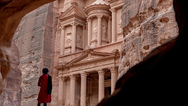 woman in petra